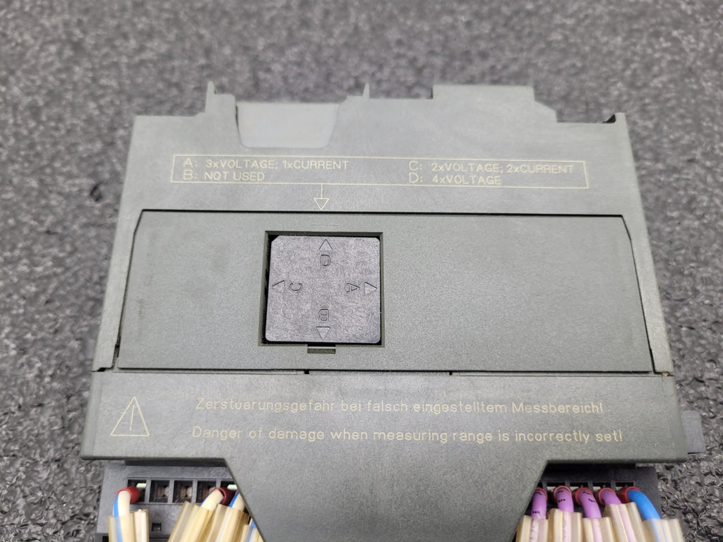 6ES7 335-7HG01-0AB0 Siemens Simatic S7-300 SM 335  Analog I/O Module