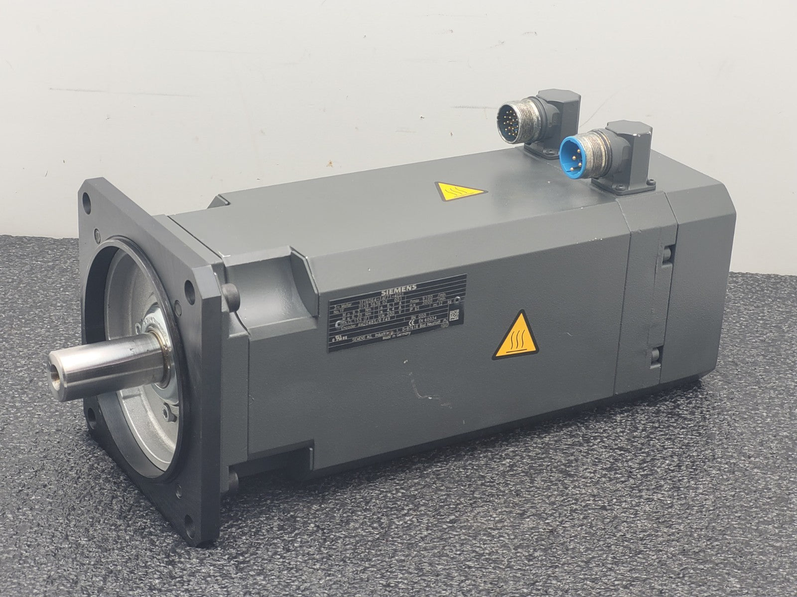 Siemens 1FT6 Servo Motor 1FT6064-1AF71-4EG1 SIMOTICS S 3000RPM Working Pull
