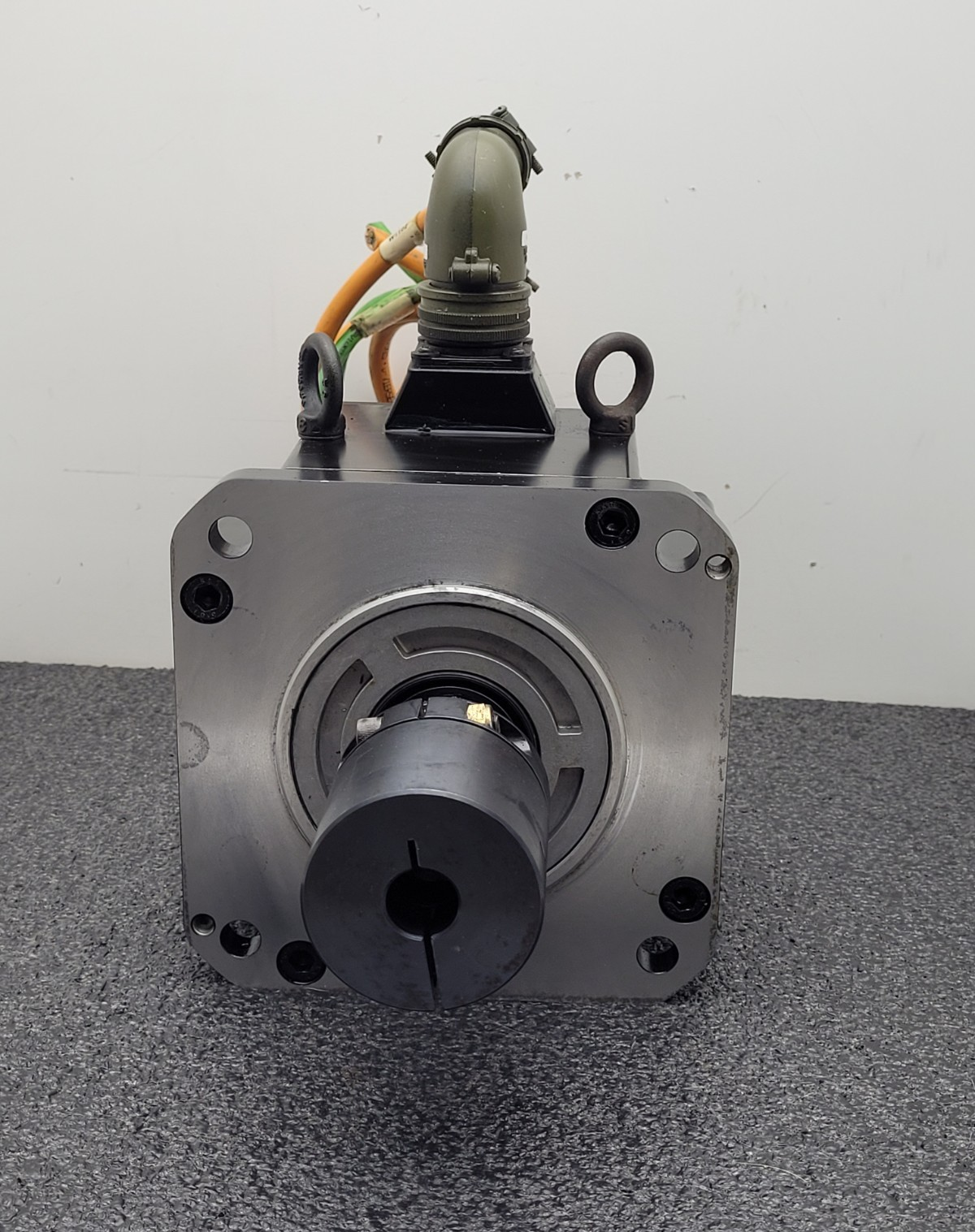MITSUBISHI HC-H2035 AC Servo Motor 280V 4.8A 3000RPM Working Pull from CNC
