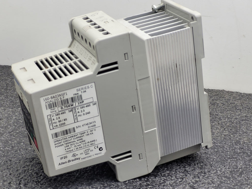 ALLEN BRADLEY 160-BA03NSF1 Variable Speed Drive 1HP 380/480 VAC 3PH
