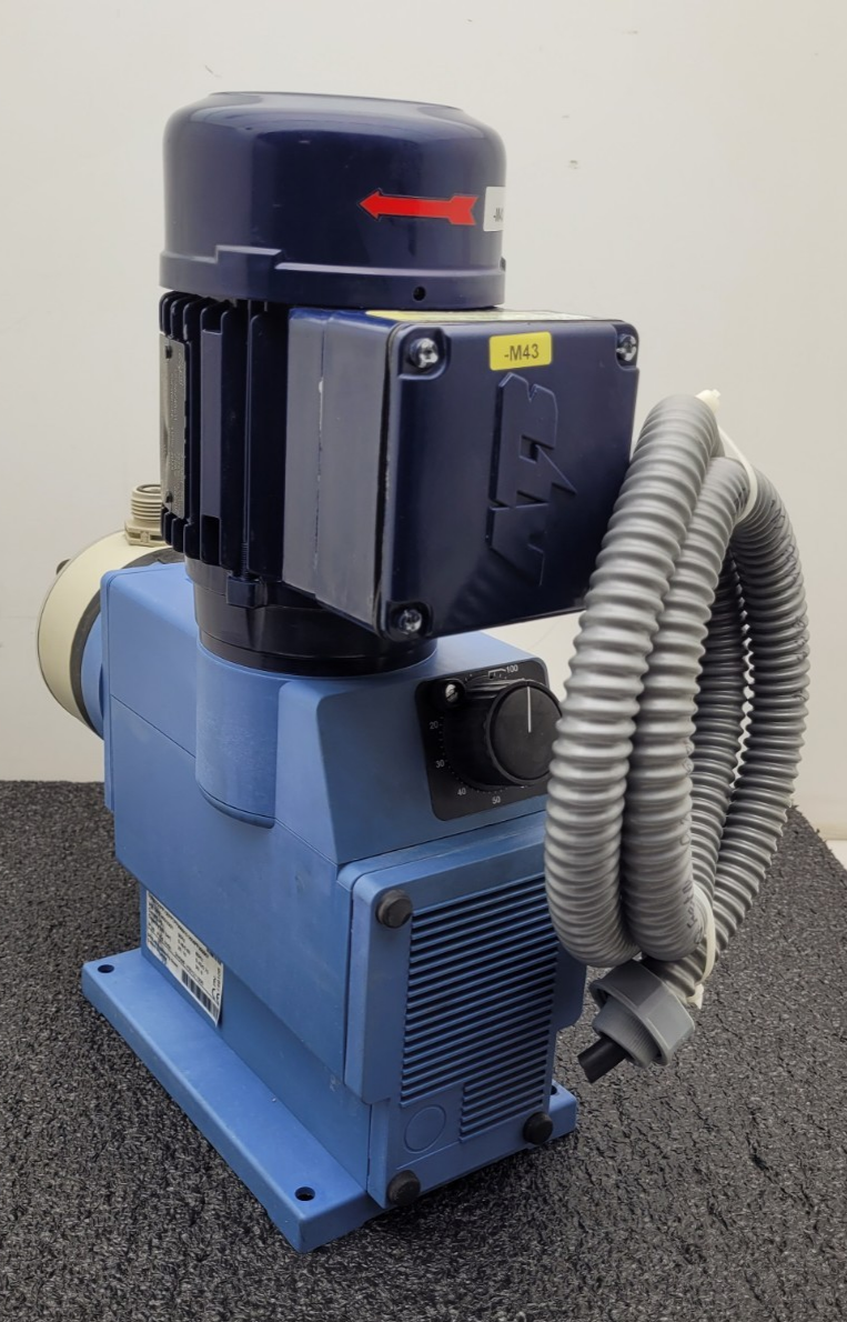 ELADOS EMP III 149105 Dosing Pump 30L/h 8bar 3PH 400/230V 50/60Hz 0,39/0,67A