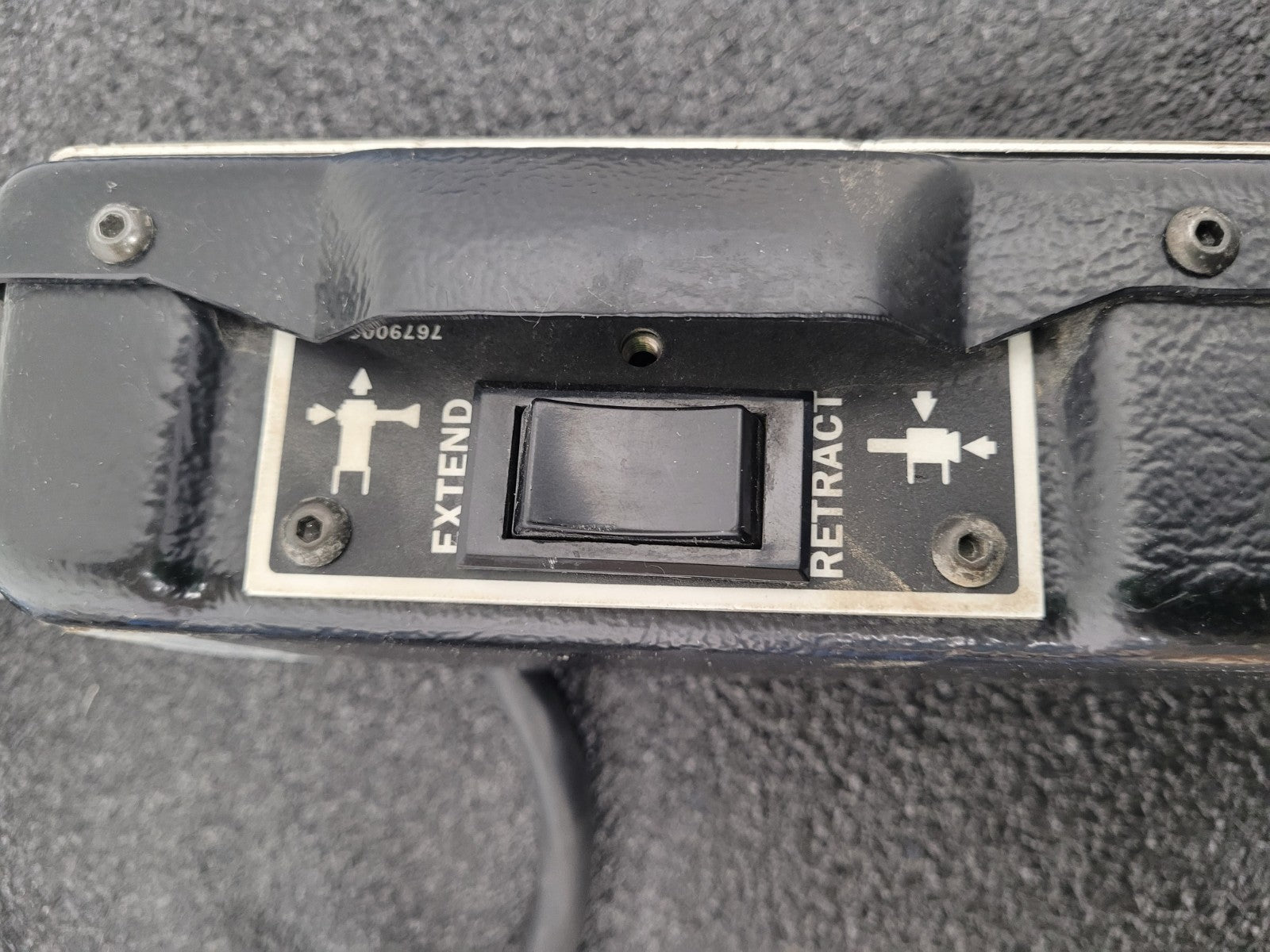 Manitowok Crane Outrigger Control Switch Box Pendant 80049320
