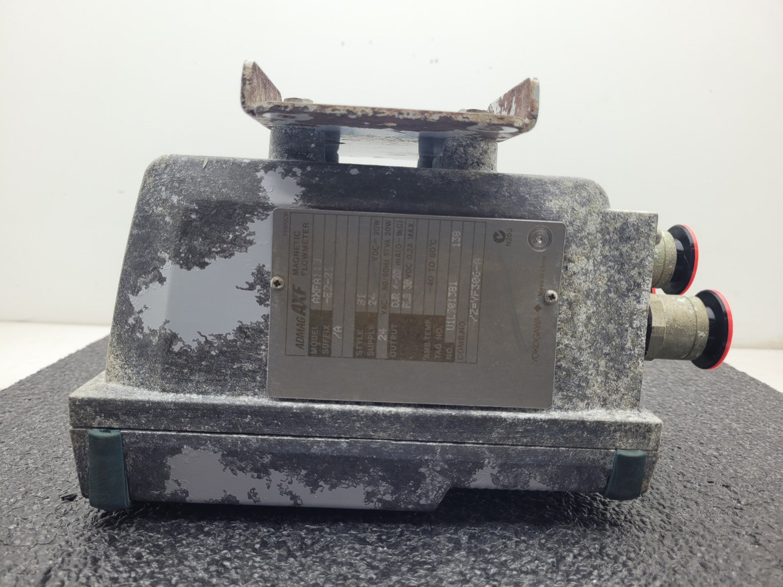 2 x Yokogawa Admag AXFA11G-E2-21/A Magnetic Flowmeter Transmitter Transducer