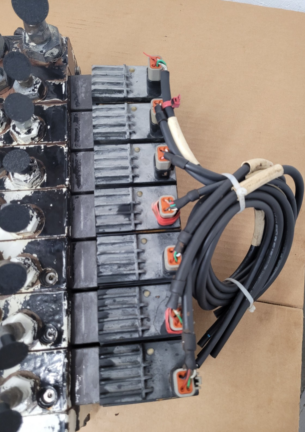 Danfoss PVG32 7x Hydraulic Valve Block Manual + Electronic Control 159S9122 [J]
