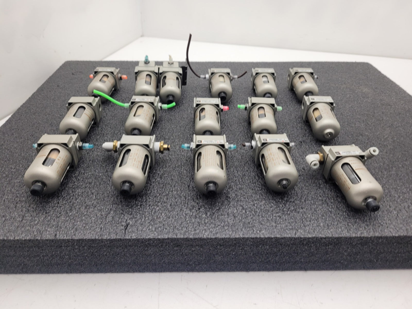 Lot of 16x  SMC Pneumatic Compressed Air Filter Assembly NAFM2000-N01-C