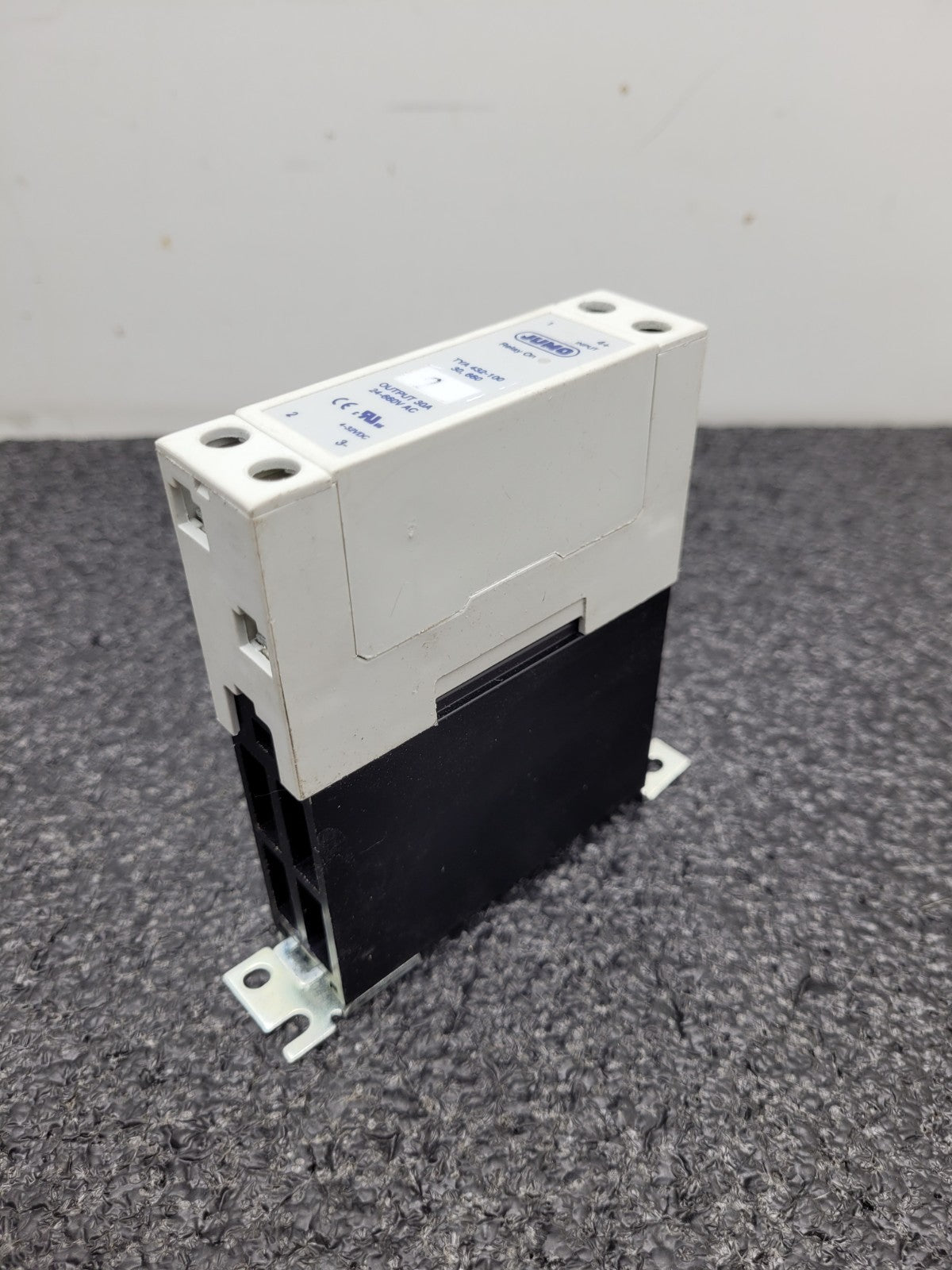 JUMO TYA432-100/30.660 Solid State Relay 4-32VDC Control  24-660VAC 30A Ouput
