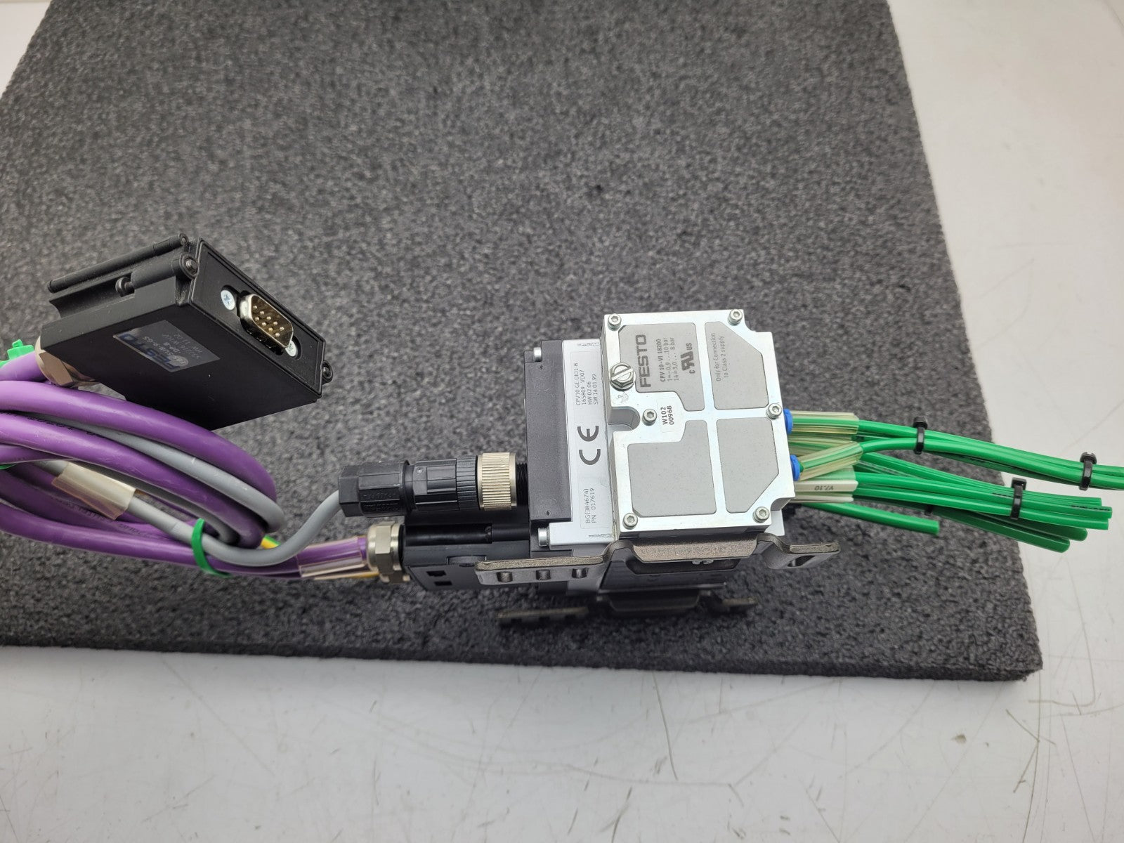 FESTO 8 Valve Pneumatic Solenoid Block CPV10-GE-DI01-8 165809 + CPV10-VI 18200
