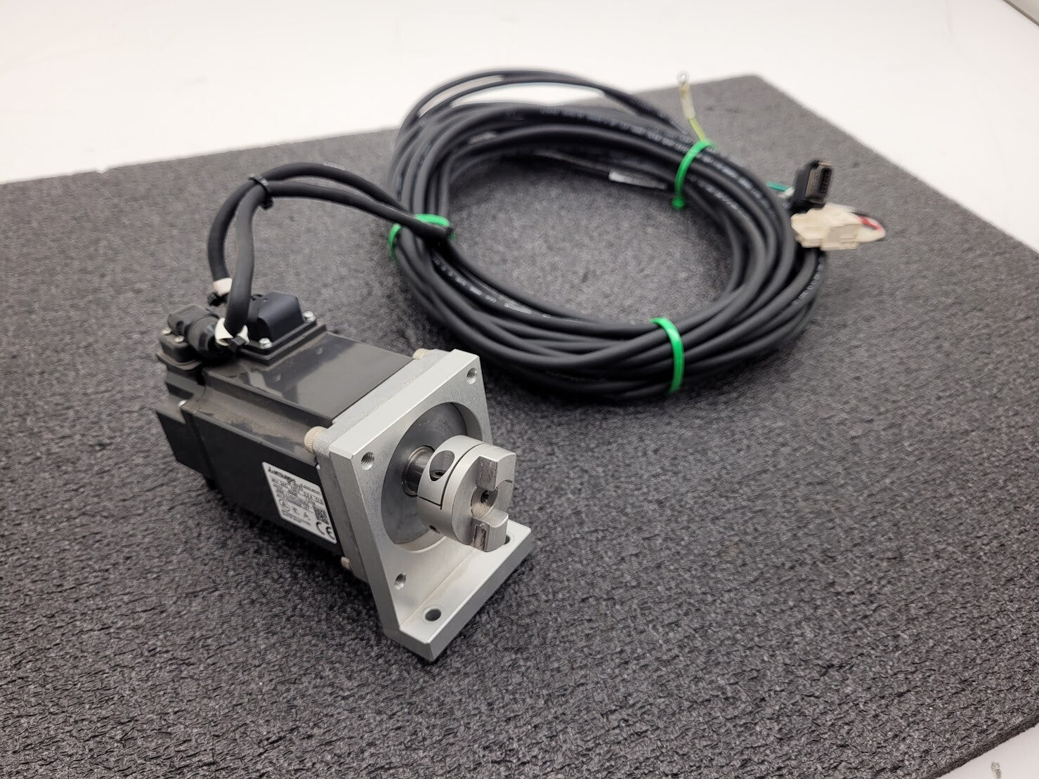Mitsubishi 400W Servo Drive Amplifier HF-KP43 + MR-J3-40A 400W Servo Motor