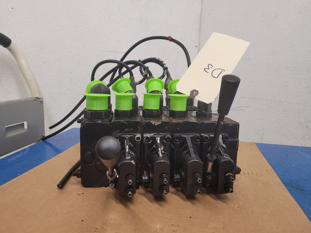 Danfoss PVG32 4x Proportional Hydraulic Servo Manual Valve 3x 11089276 Unit D3