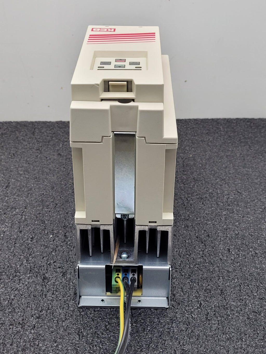 HOMAG / KEB Combivert 10F5C3B-ZA00 Frequency Drive VFD AC Controller 240VAC 4kVA