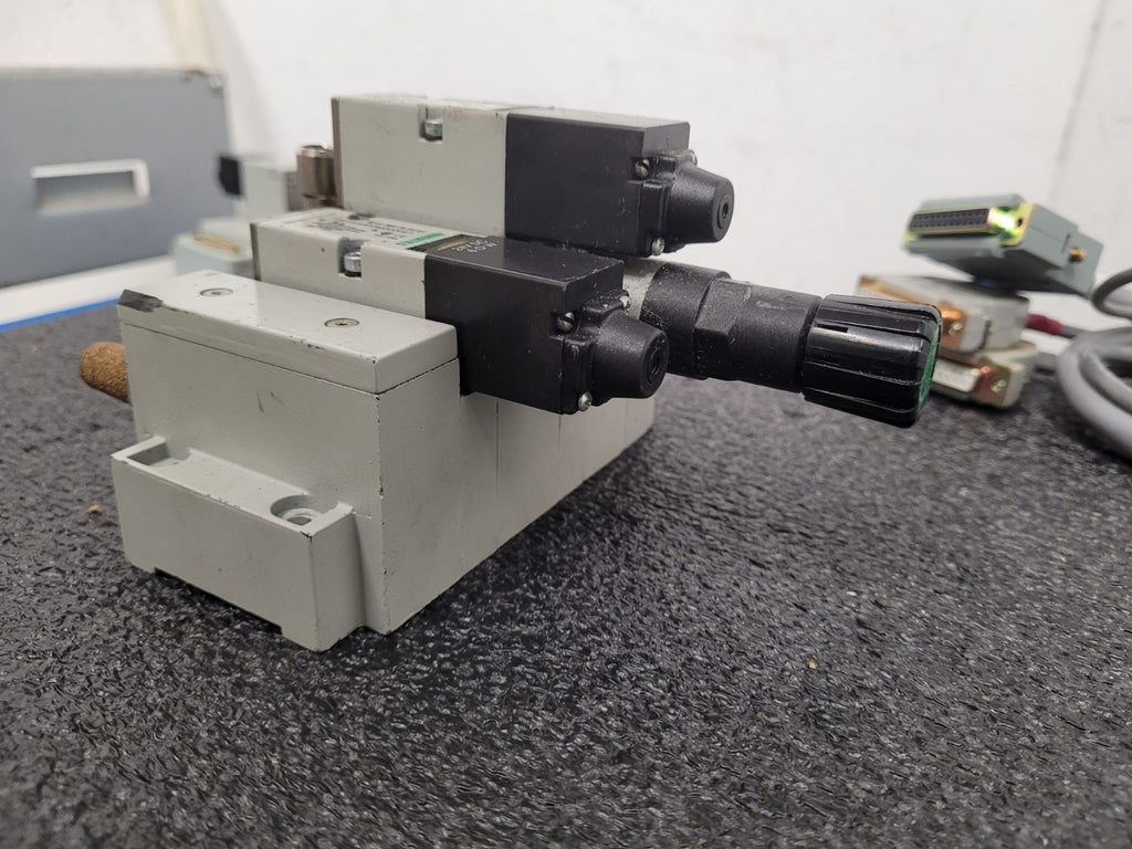 Numatics 5 Valve Solenoid 041SA400M0000F Pneumatic Manifold Set 3 Blocks DB25 B
