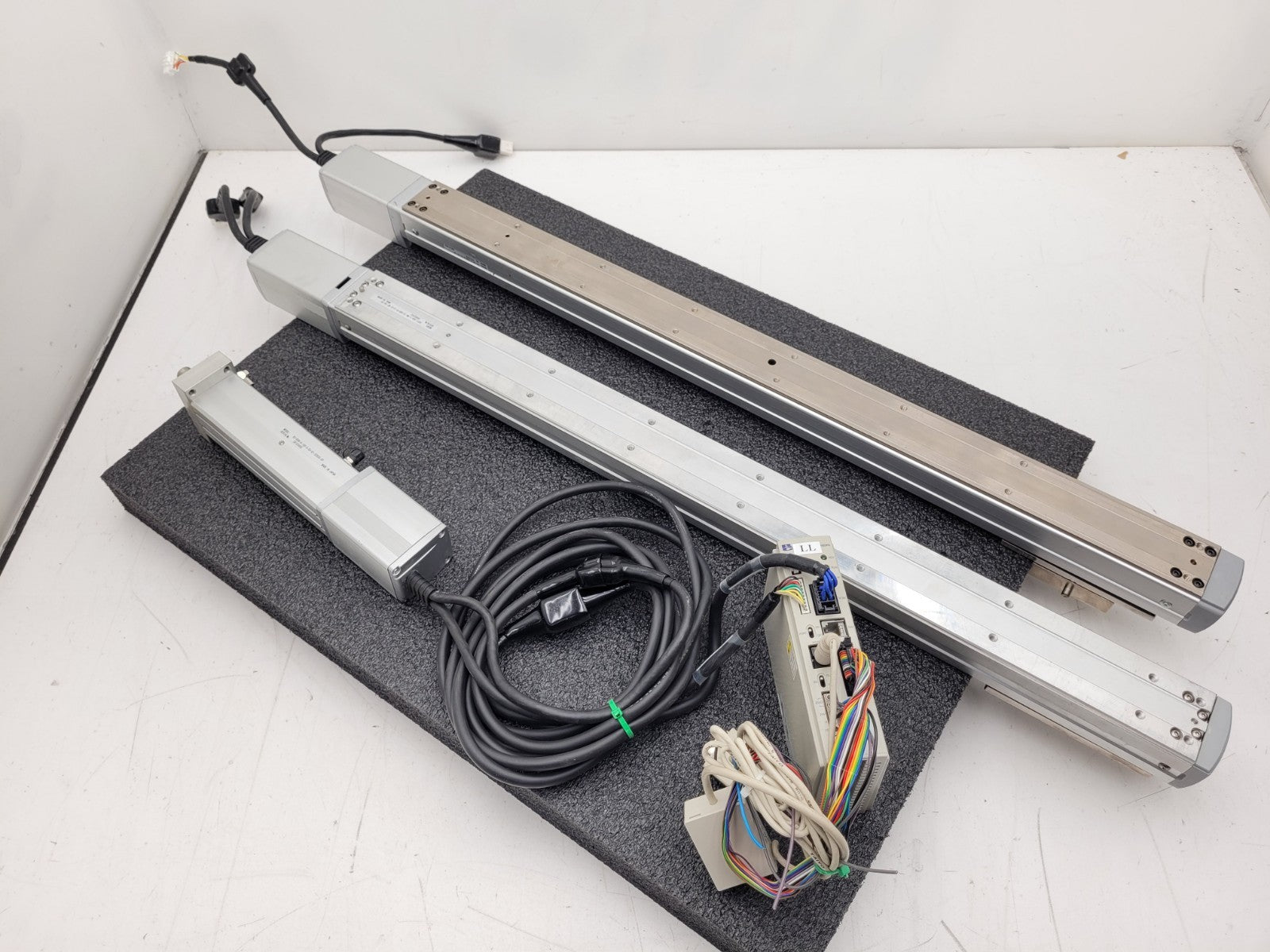 Lot of 3x IAI  RC Robo Cylinder Stepper Motor Driven Linear Actuator [B]