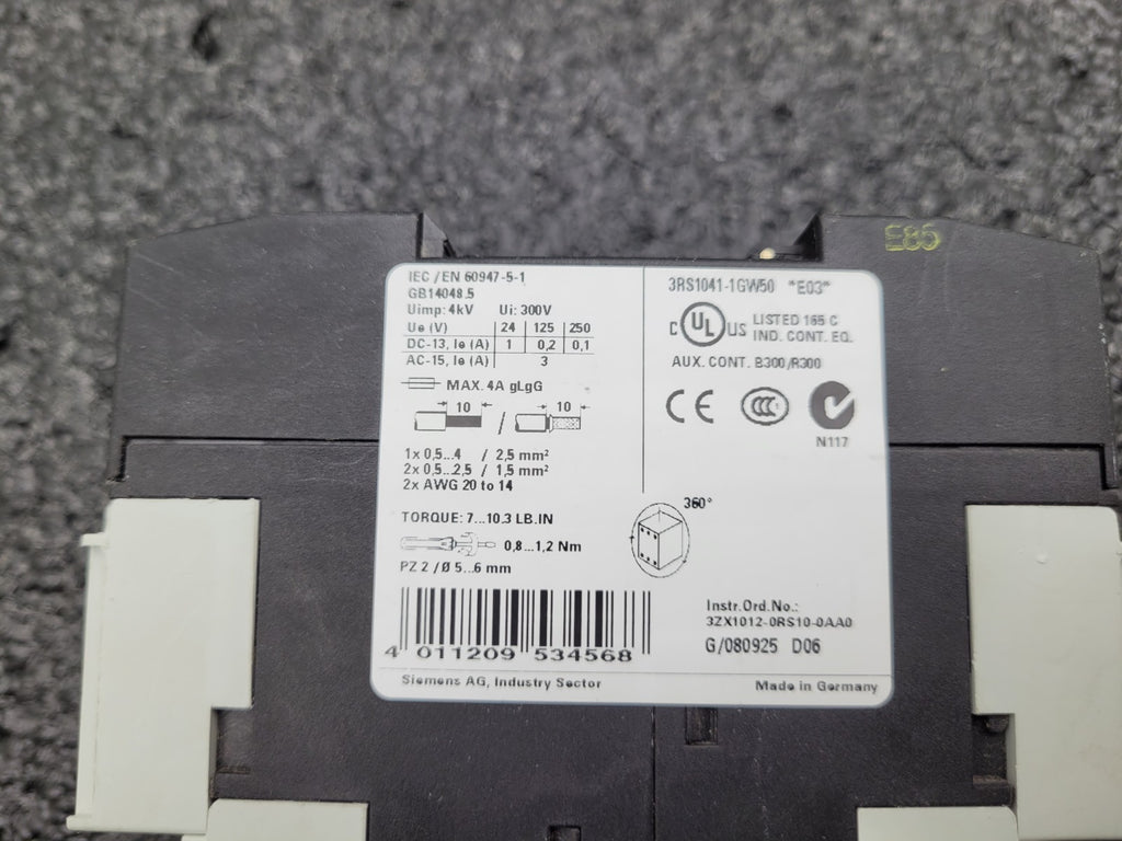 SIEMENS 3RS1041-1GW50 Temperature Monitoring Relay DIN Rail Mount 24VDC