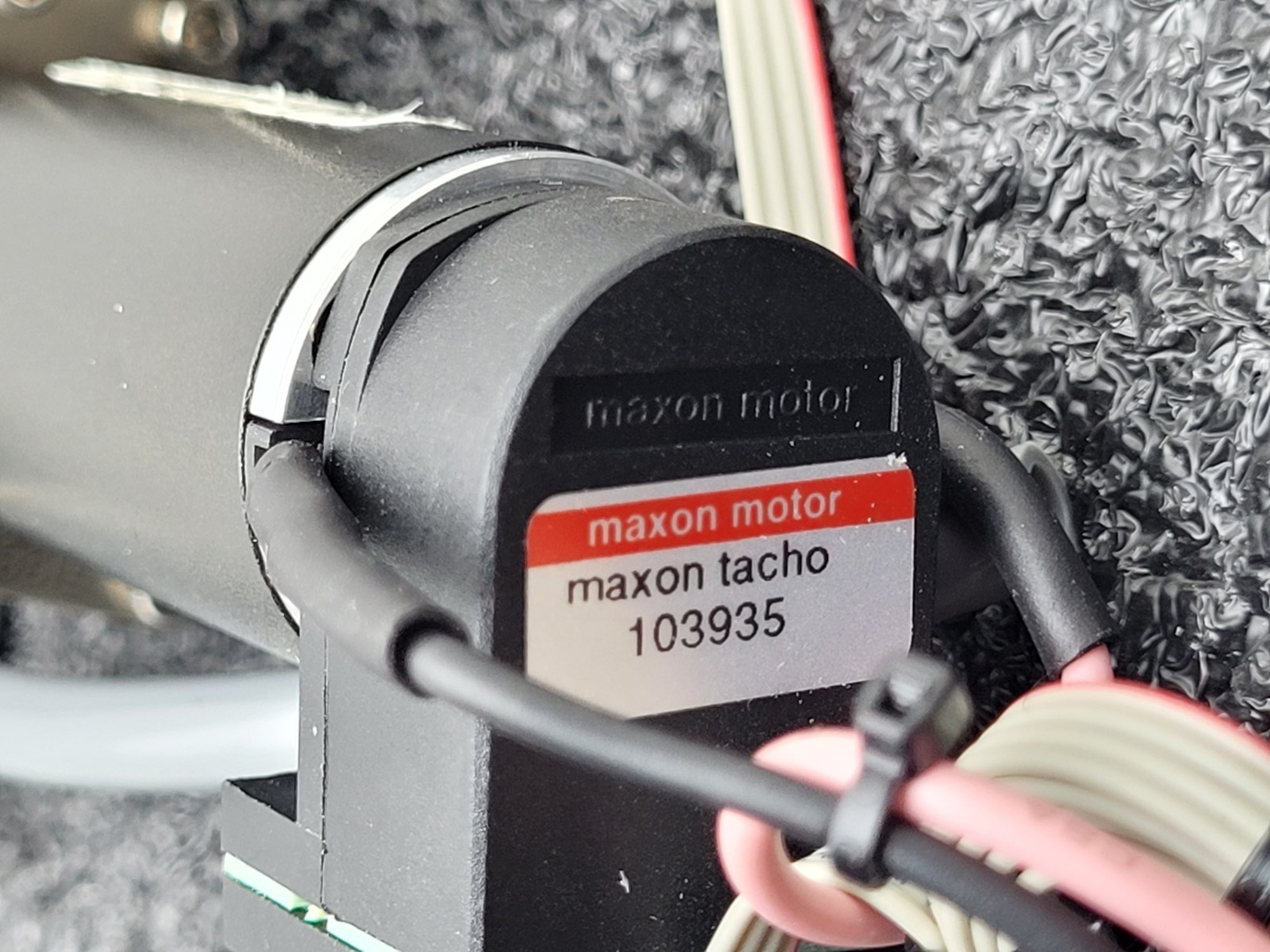 Maxon Motor 982935 Maxon Tacho 103935 Gearmotor w/ Tachometer