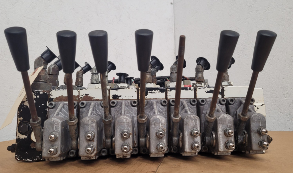 Danfoss PVG32 7x Hydraulic Valve Block Manual + Electronic Control 159S9122 [J]