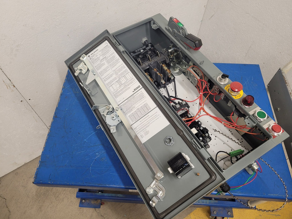 Allen Bradley 512-BJH-1-4R-24 Combination Motor Starter E-Stop 3R 208VAC 3PH 7HP