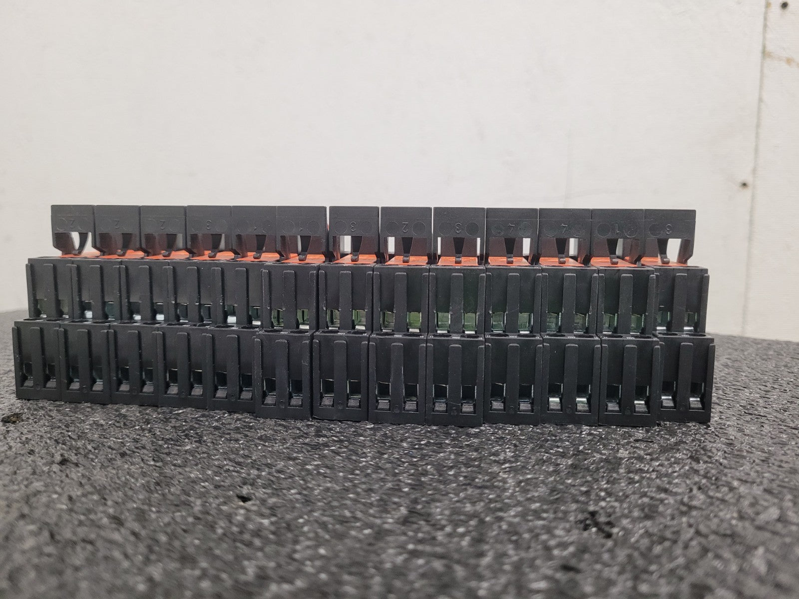 Lot of 13x SIEMENS RT424024 Relay LZX: RT 78625 Base 24VDC Type 42 Indicator DIN