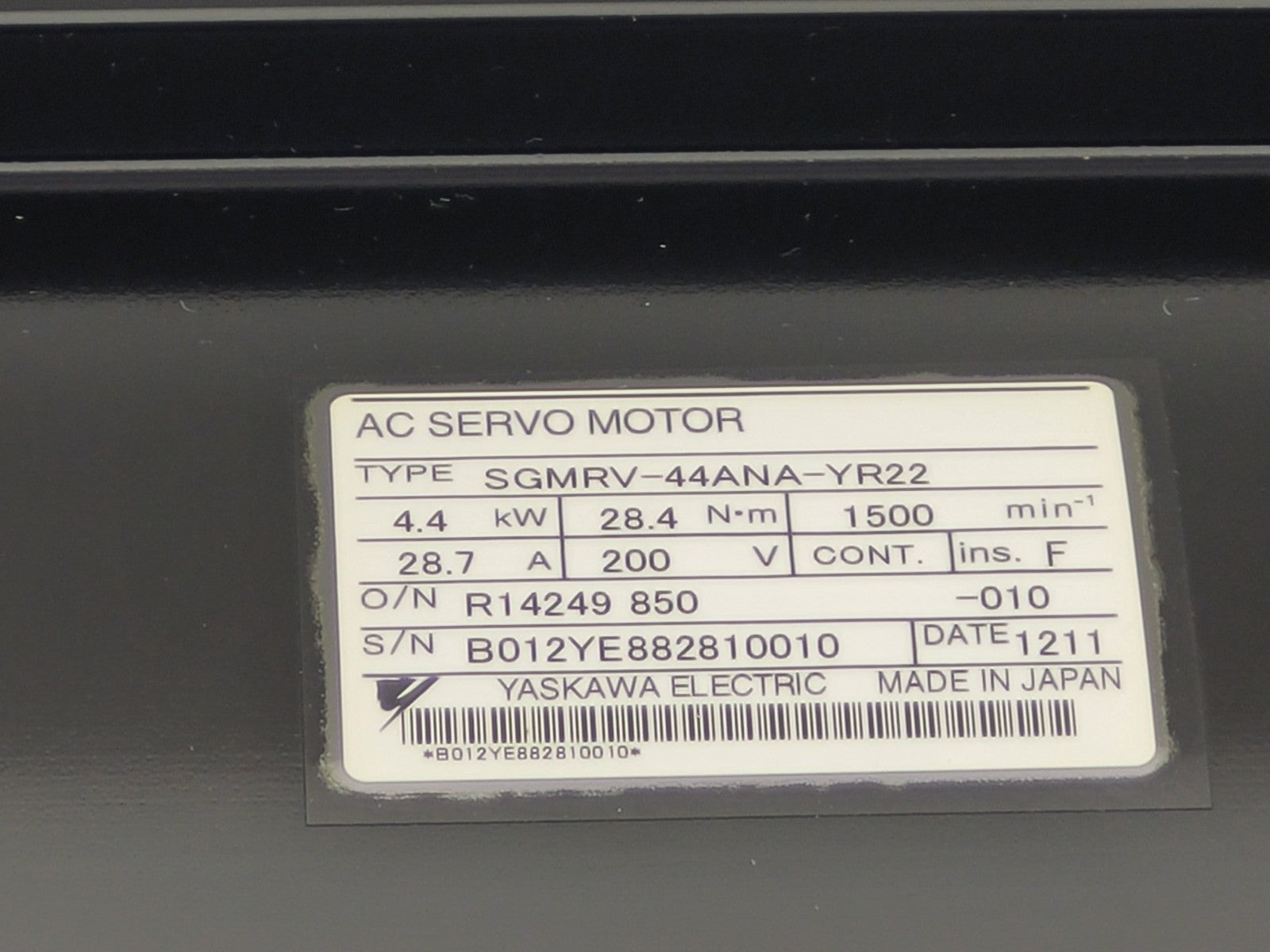 Yaskawa Electric Servo Motor SGMRV-44ANA-YR22 [B]