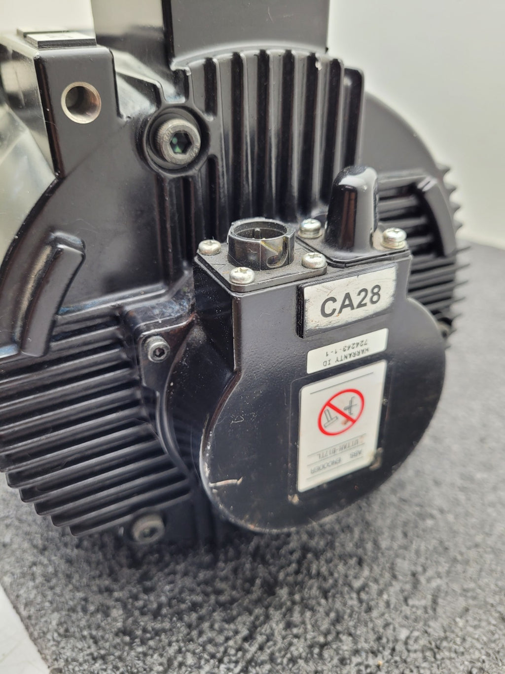 Yaskawa Electric Servo Motor SGMRV-37ANA-YR12 [A1]