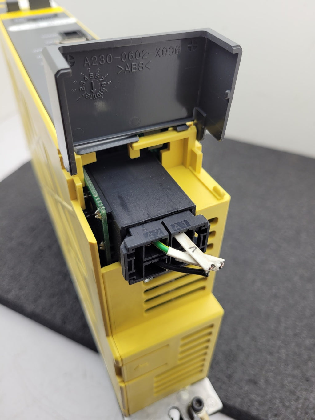 FANUC  aiSP 2.2 Servo Drive  A06B-6111-H002#H550 Servo Drive Module 2.7kW