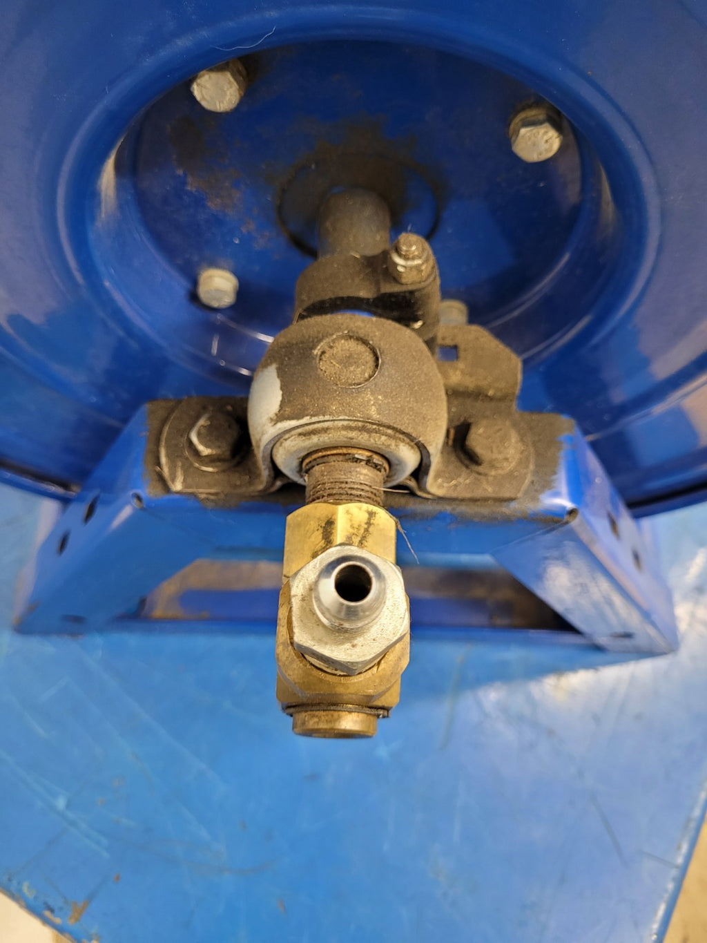 Coxreels 1275-4-100-C Dual Hose4800PSI Bevel Gear Hand Crank Reel 1/2"x100' Hose