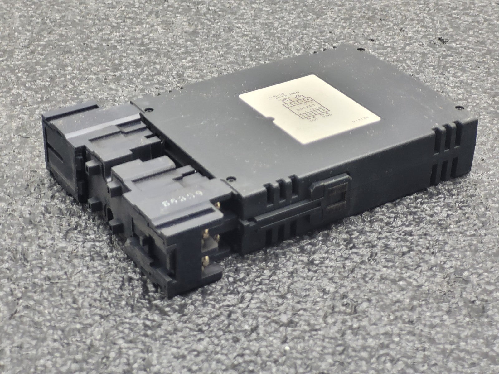 M-SYSTEM HDY2-24A-R  CURRENT LOOP SUPPLY 24V DC DIN Rail Mount HDY2