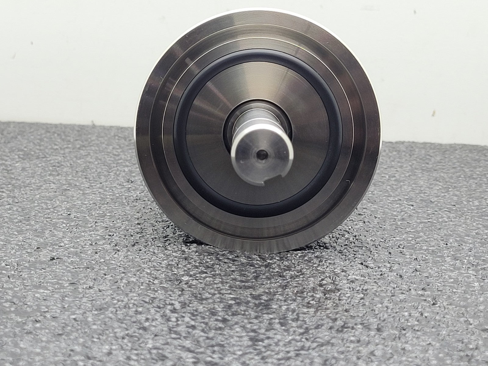 High Vacuum Feedthrough Pass Through Rotary Input Bearing D14504 52-132692C