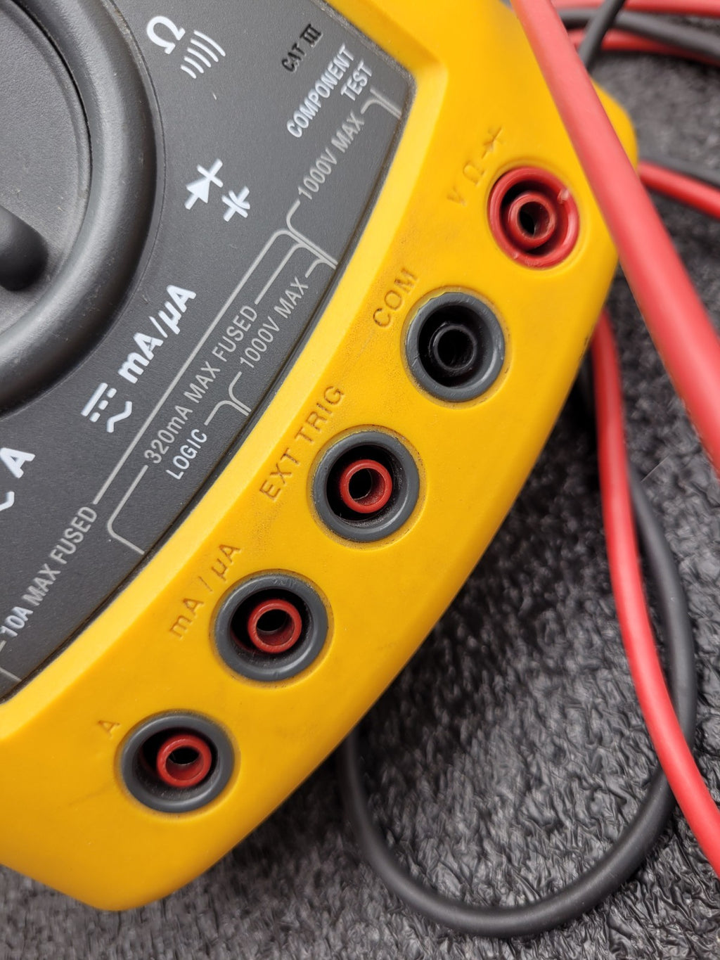 Fluke 867 Graphical Digital Multimeter 860 Series 867
