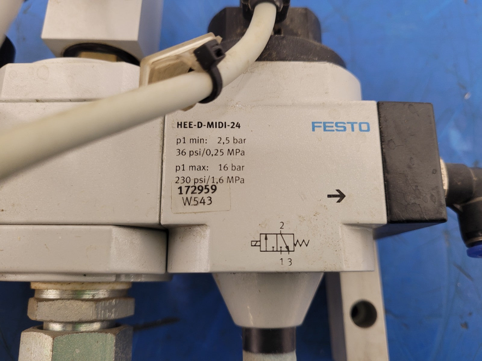 Festo LFR-D-MIDI Filter Regulator On/OFF Solenoid Pneumatic Air Manifold