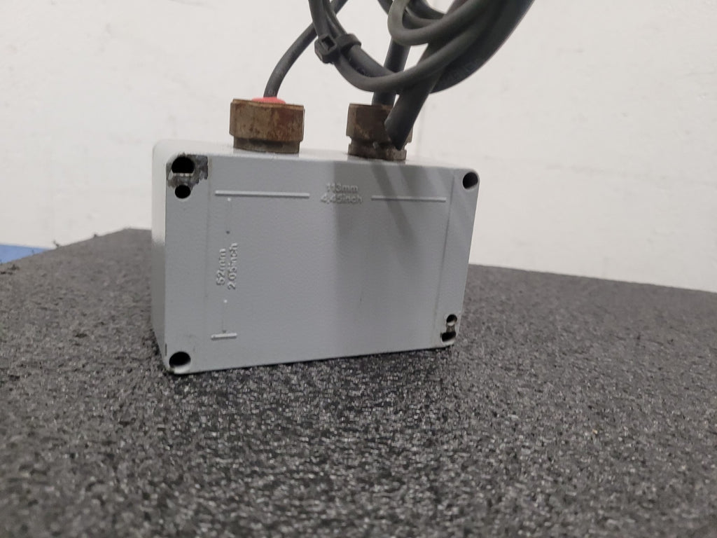 Red Lion CUB 5 Timer Counter 9-28VDC Cast Aluminum Waterproof Electrical Box