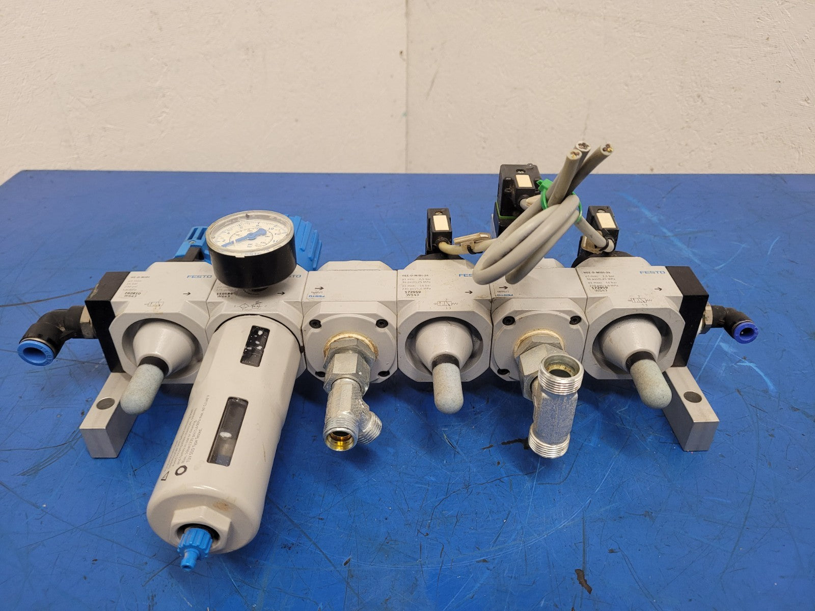 Festo LFR-D-MIDI Filter Regulator On/OFF Solenoid Pneumatic Air Manifold