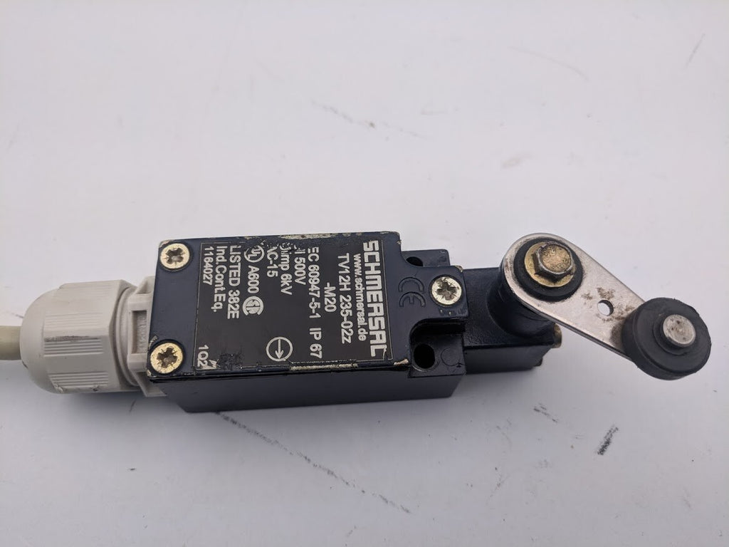 Schmersal TV12H 235-02z, 20z Safety Door Roller Lever Limit Switch Contact IP67