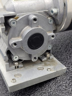 Lenze Right Angle Gear Motor SSN40-1GVAR-063C22 + 15:1 Gearhead SSN40-1FVAR