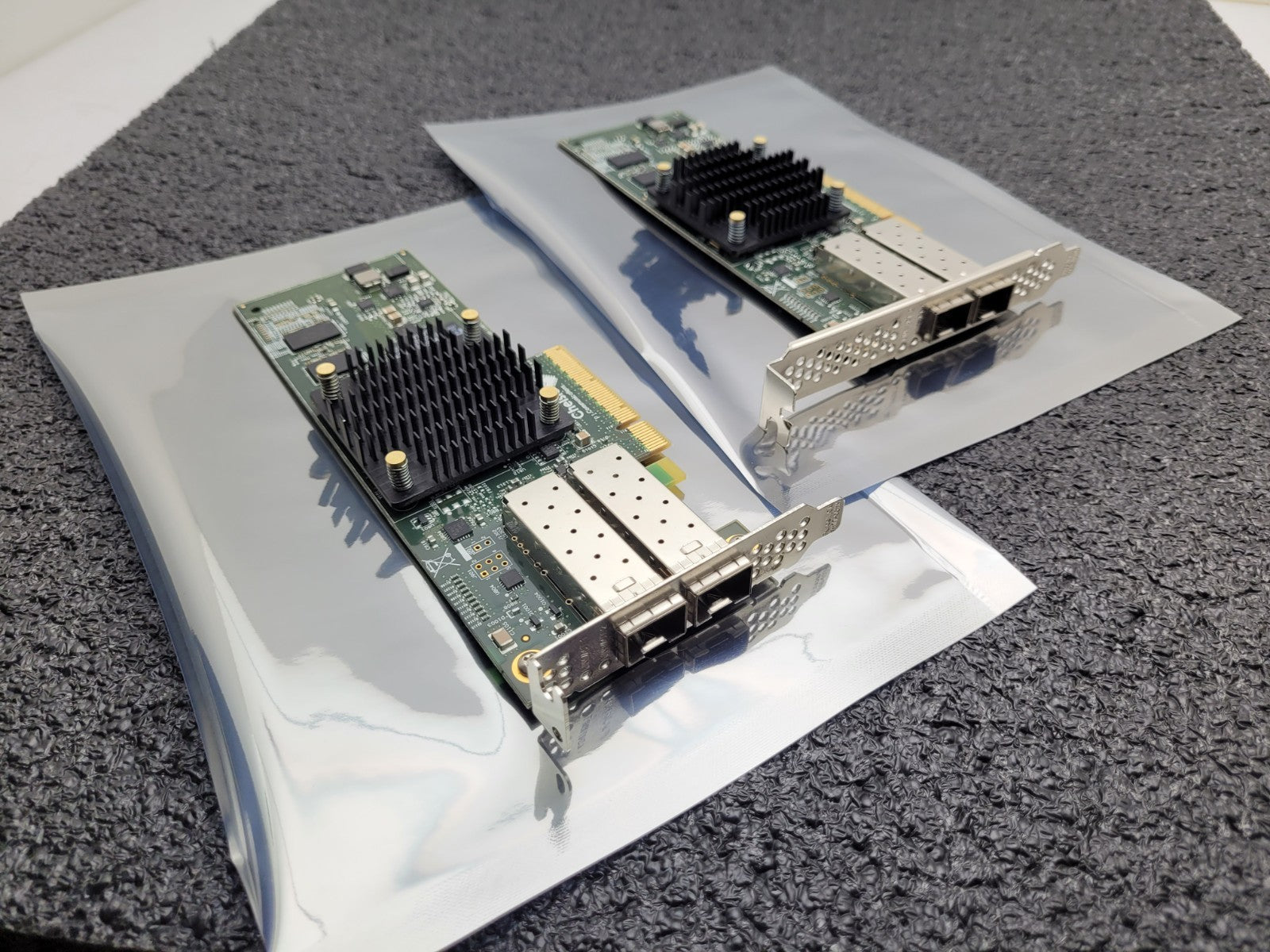 2x Chelsio Communications 110-1160-50 T520-CR Ethernet Adaper MSIP-REM-CC2-T520