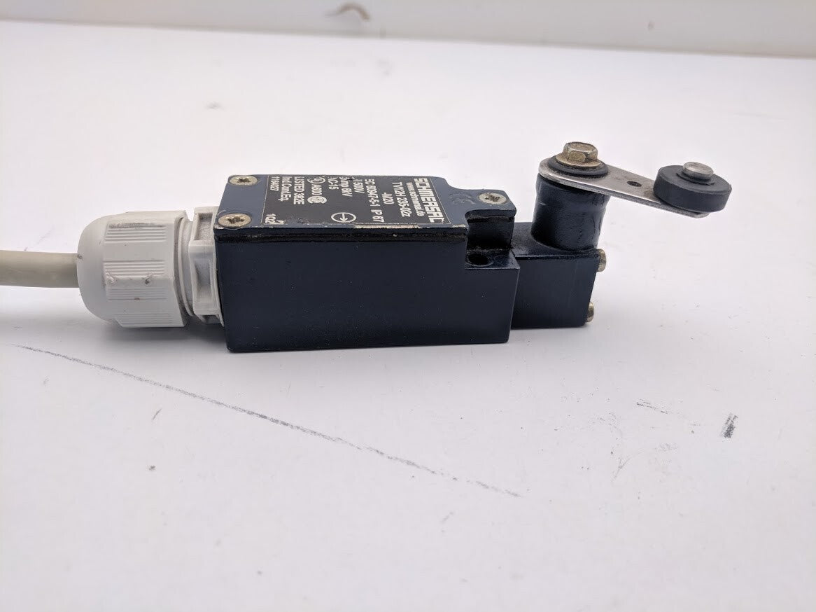 Schmersal TV12H 235-02z, 20z Safety Door Roller Lever Limit Switch Contact IP67
