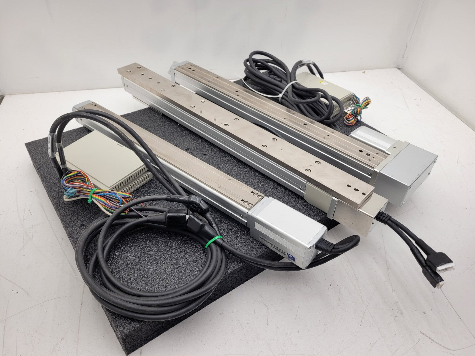 IAI RCS-SMR-I-100-H-1000-M-R Robo Cylinder 300mm 450mm Stroke Linear Actuator C