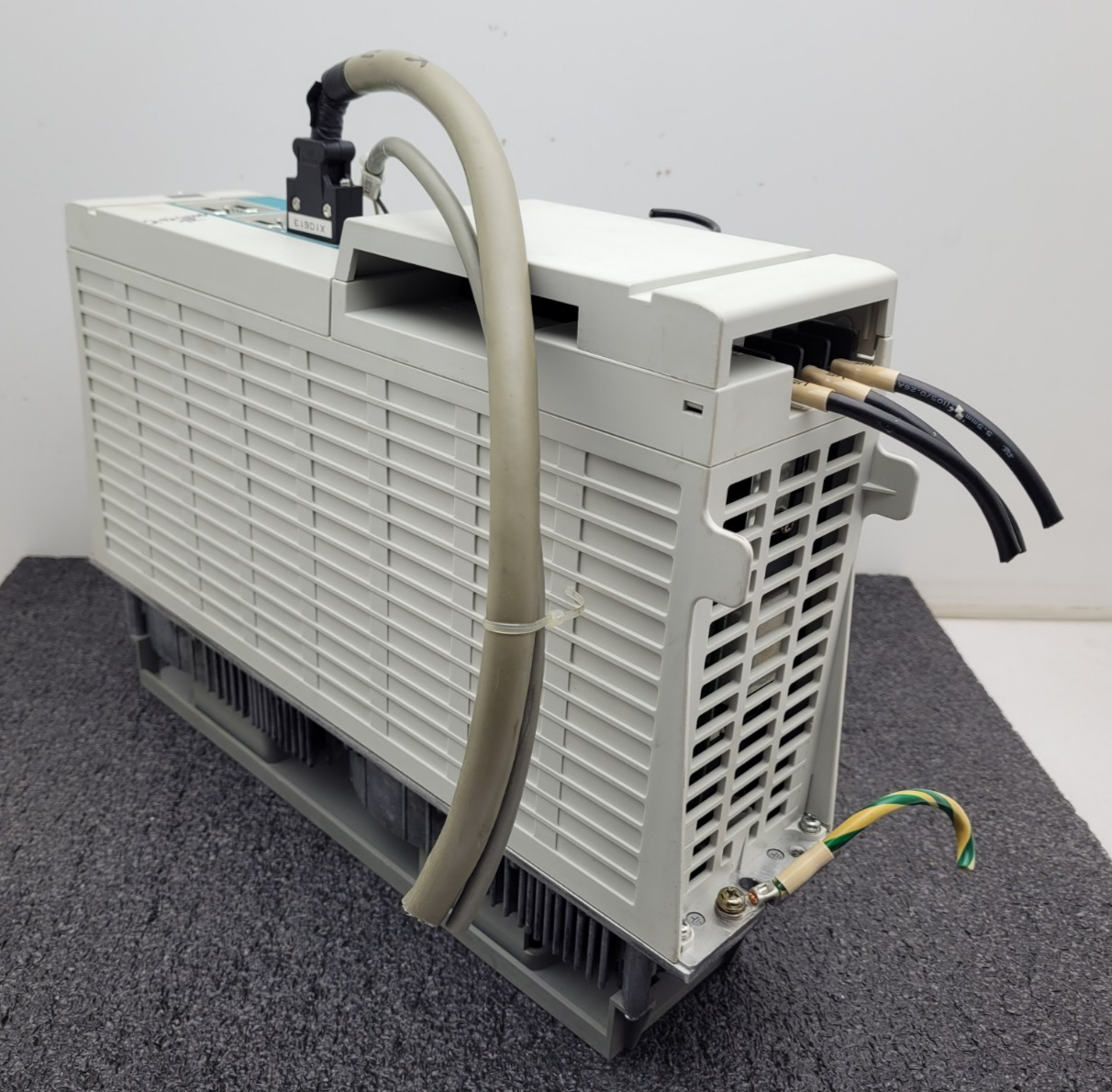 Mitsubishi Electric MDS-C1-V1-45 200V Servo Drive Module 2020 Date Code
