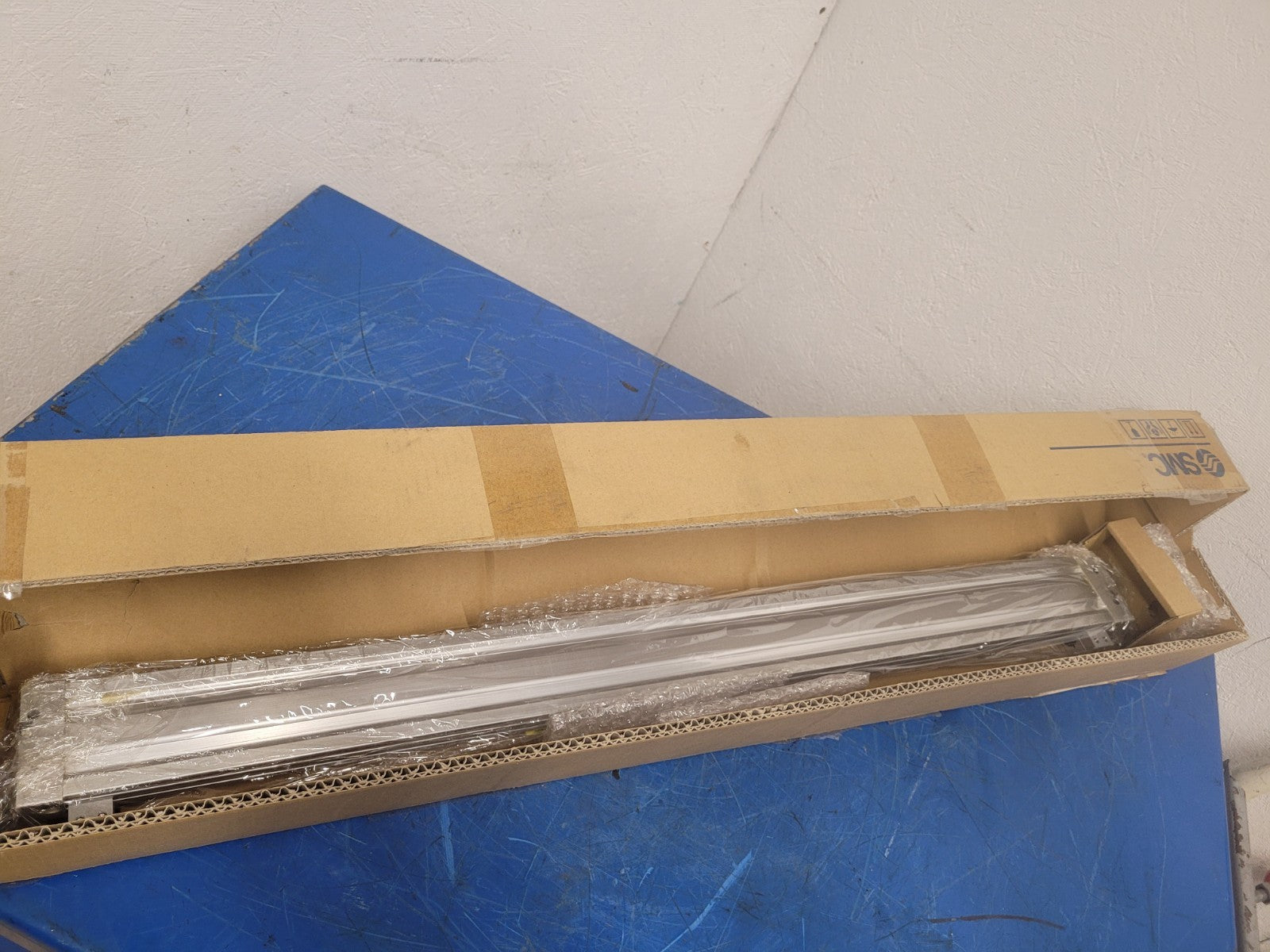 SMC MY3B25-600H Mechanically Jointed Rodless Air Cylinder 600mm Travel New