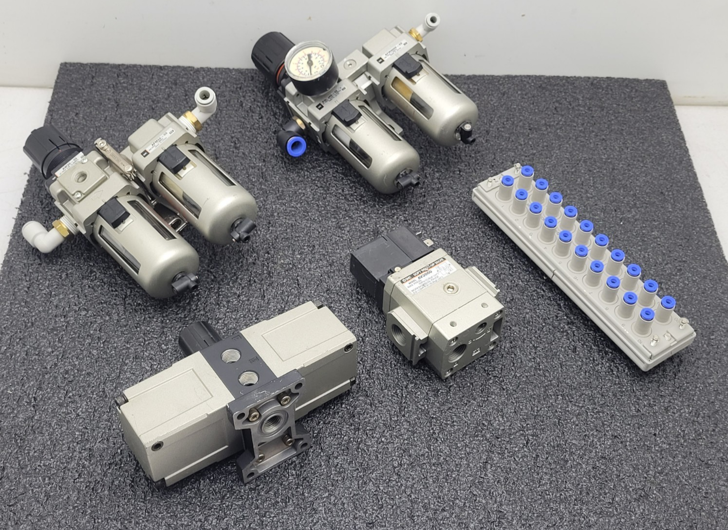 Lot of 5 SMC AFM30-03 Pneumatic Booster, 2x Regulator Solenoid Soft Start Valve