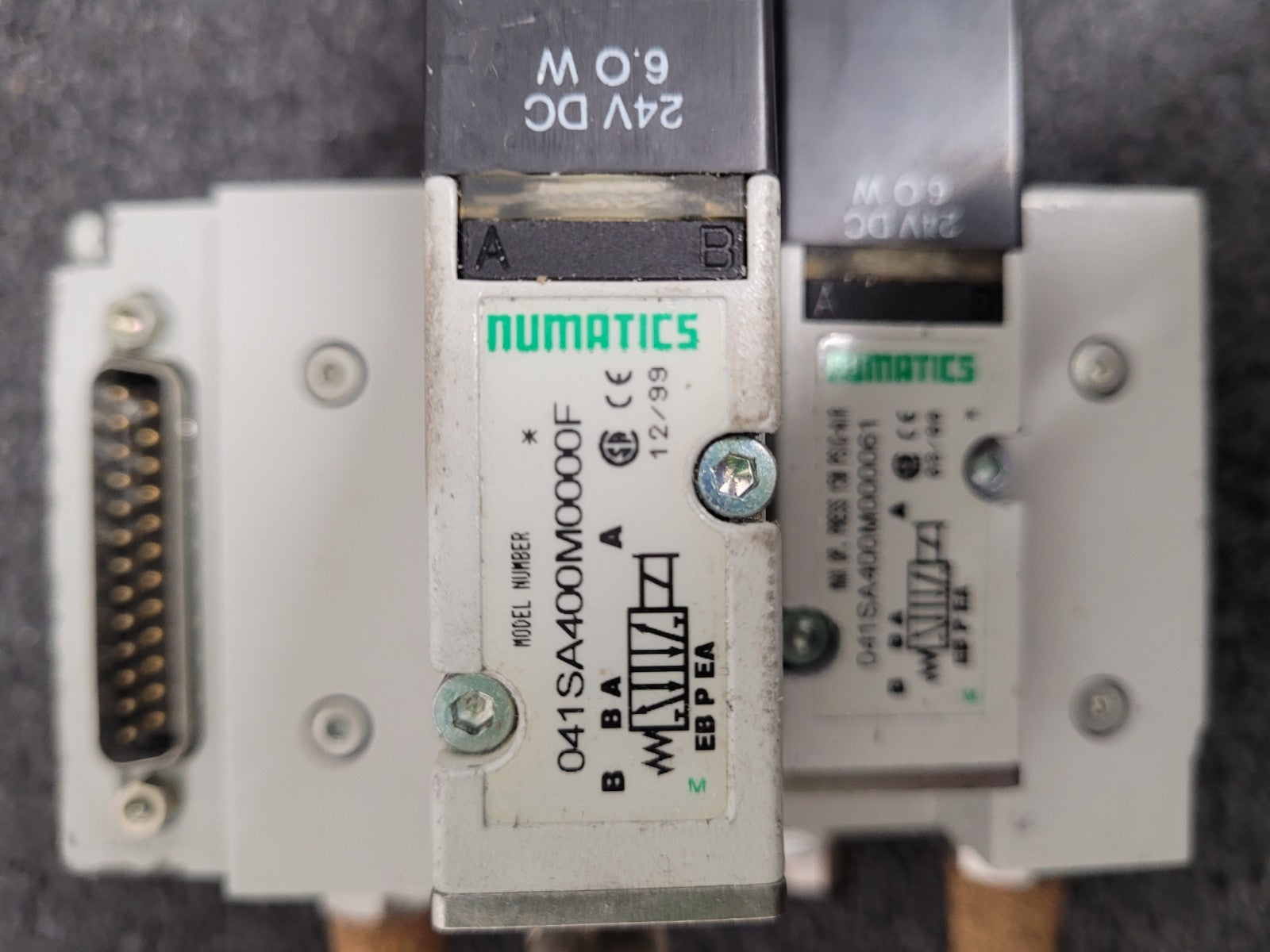 Numatics 5 Valve Solenoid 041SA400M0000F Pneumatic Manifold Set 3 Blocks DB25 B