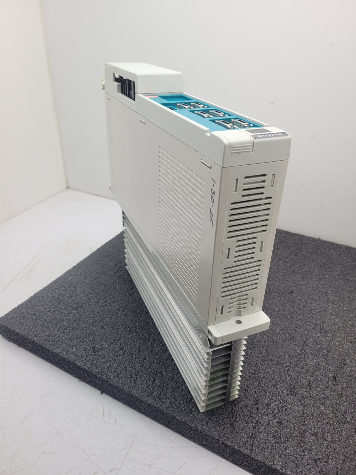 Mitsubishi Servo Drive  MDS-CH-V1-20 MELDAS AC Servo/Spindle MDS-CH 20A Control
