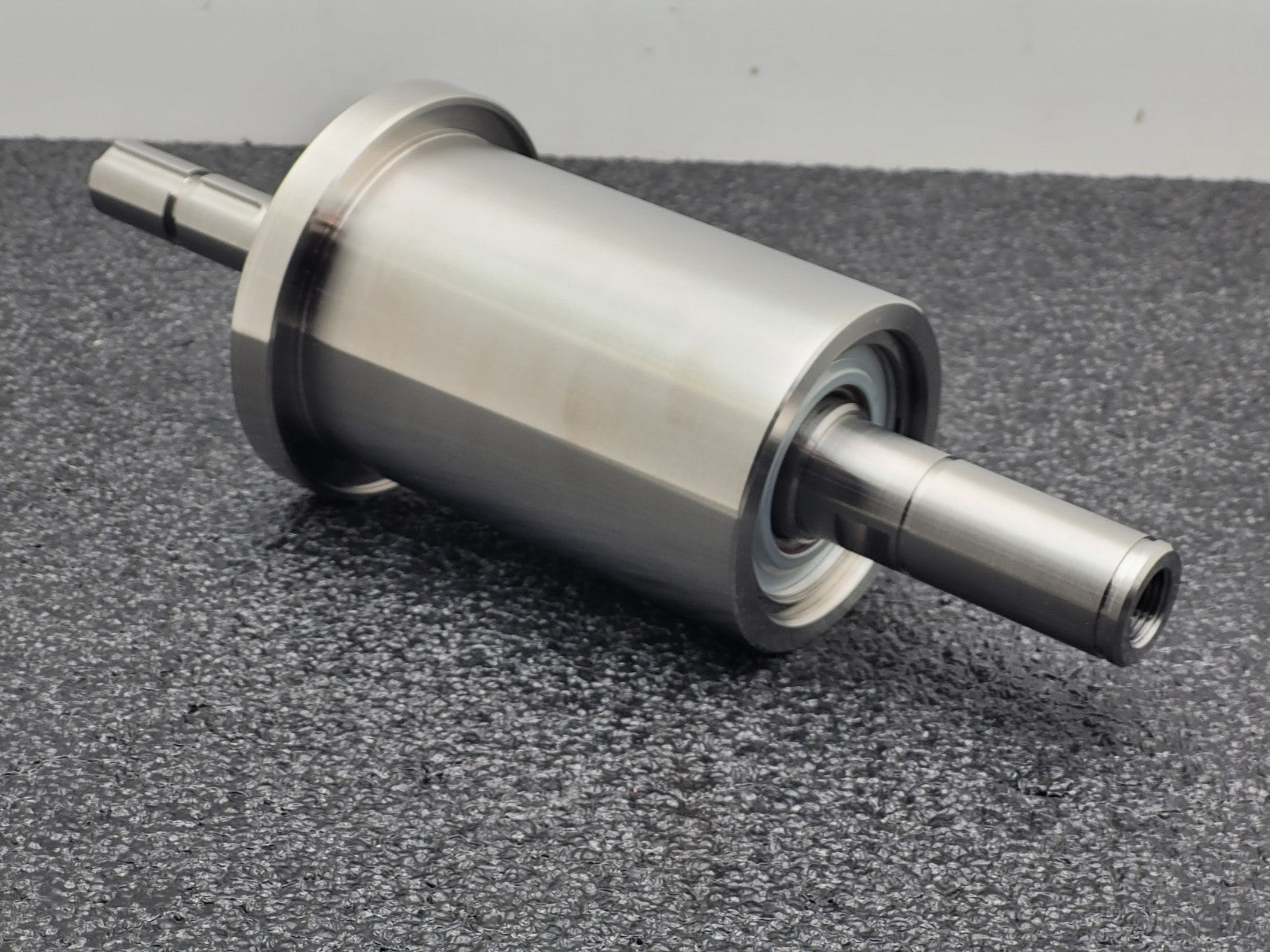 High Vacuum Feedthrough Pass Through Rotary Input Bearing D14504 52-132692C