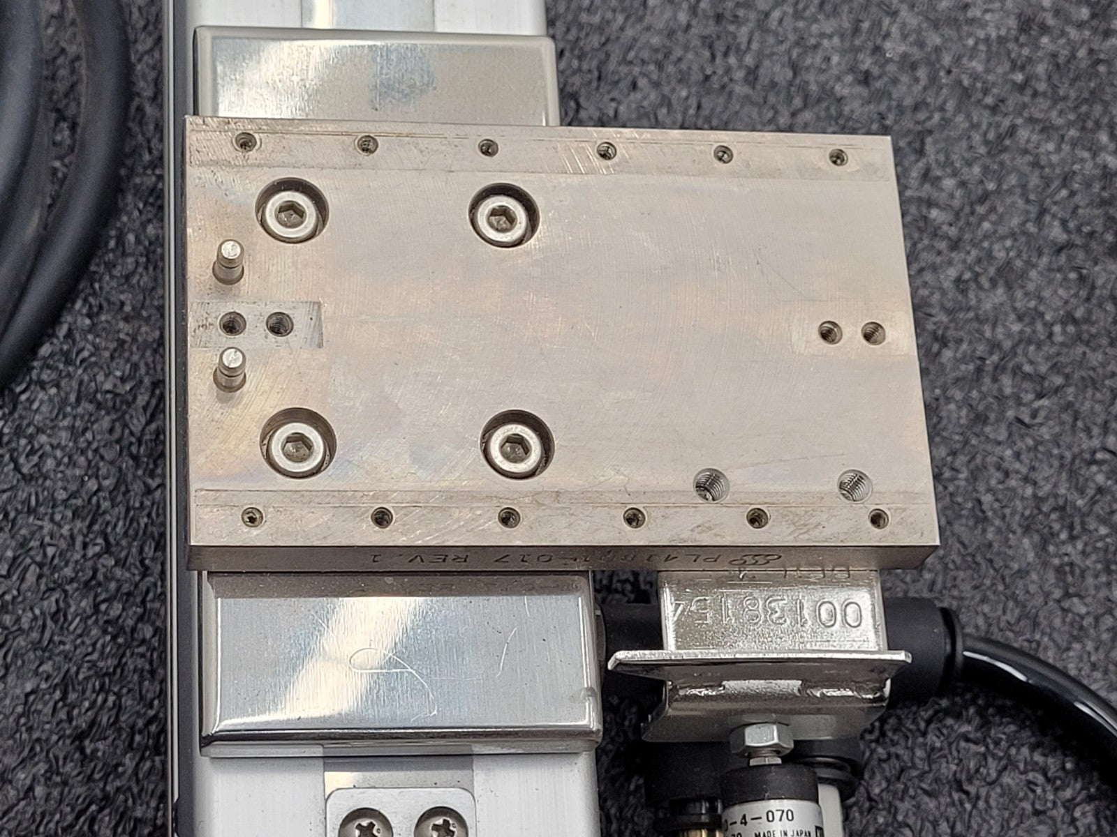 Lot of 3x IAI Linear Screw Driven Steper Motor Actuator DS-S5H-150-G-CR [A]