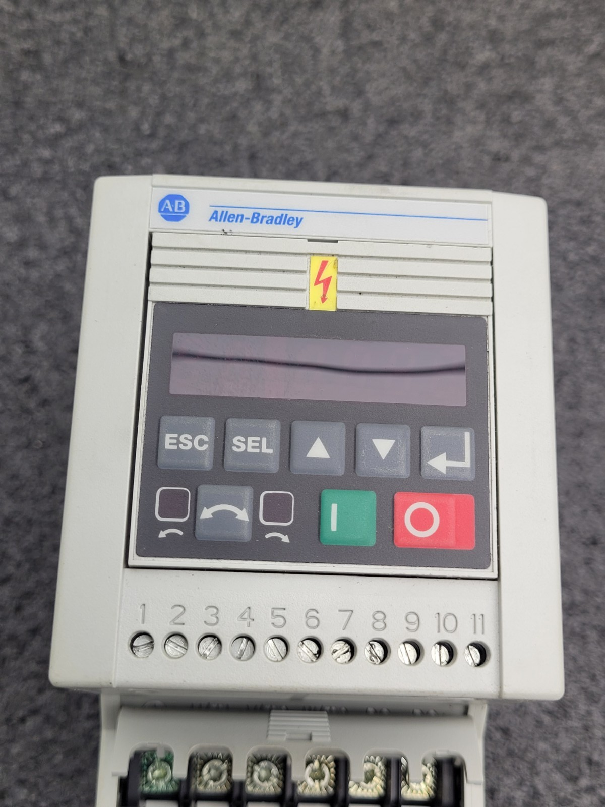 ALLEN BRADLEY 160-BA03NSF1 Variable Speed Drive 1HP 380/480 VAC 3PH