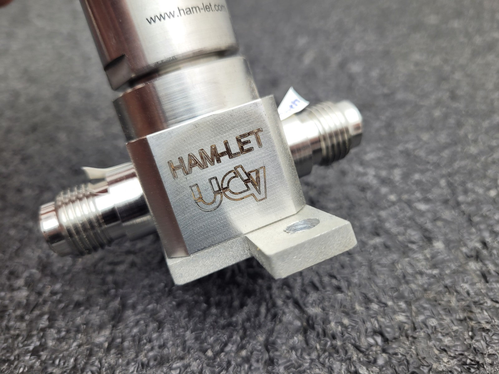 Ham-Let UCV HM20 4VKLC (M5) M4 Pneumatic Operated High Purity Diaphragm Valve