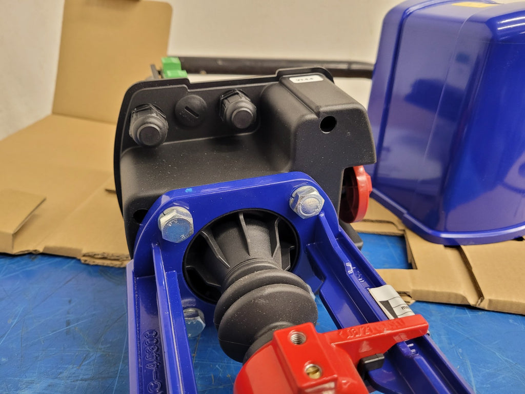 Armaturen ARI-PREMIO-Plus 2G Electric Thrust Actuator DN25 3 Way Mixing Valve