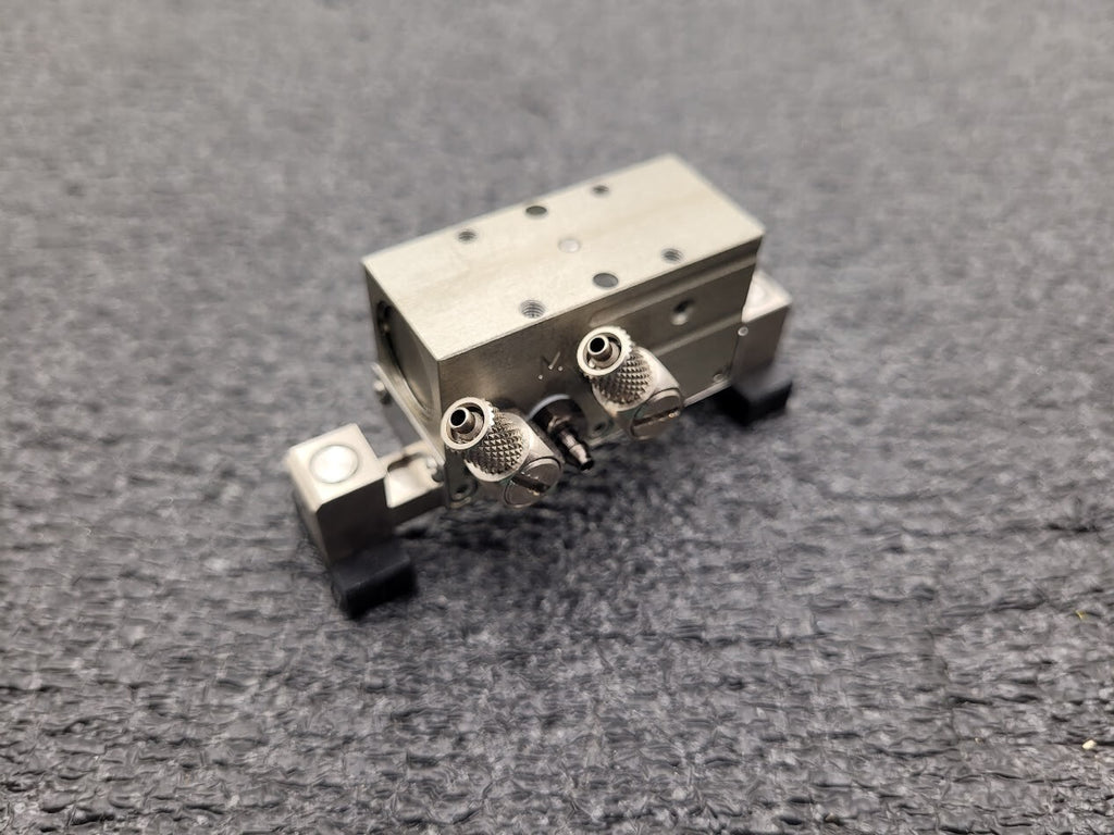 Destaco Robohand RPL1M-V 2 Jaw Parallel Pneumatic Gripper 1/4" Stroke