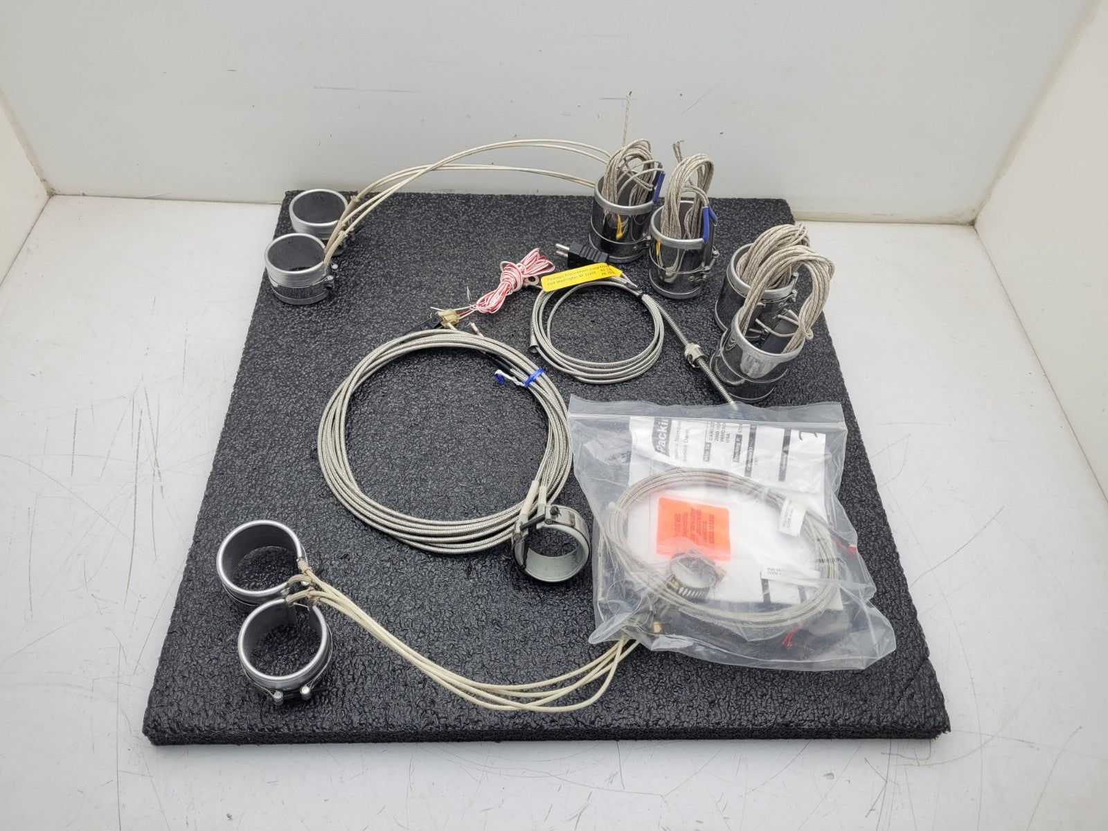 2x RG2-TA3C072Z09A 4x ProHeat V-61418 230W 4x 175-250 LAP Clamp On Pipe Heater
