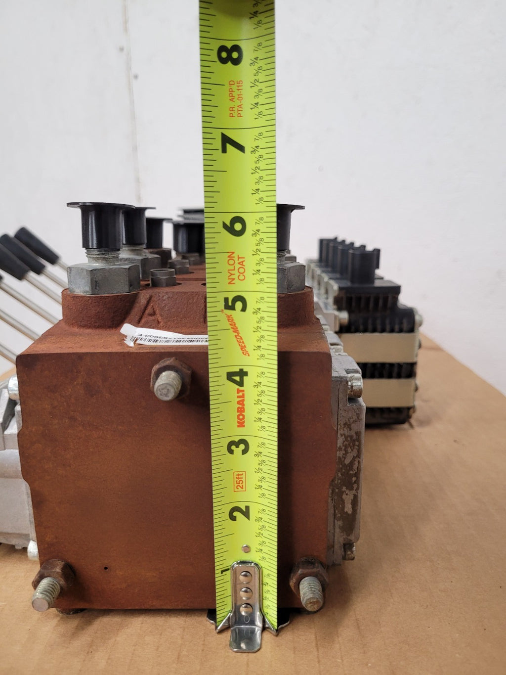 Danfoss HS159 PVG32 9x Hydraulic Valve Stack 5x 11177353 Proportional 3x Manual