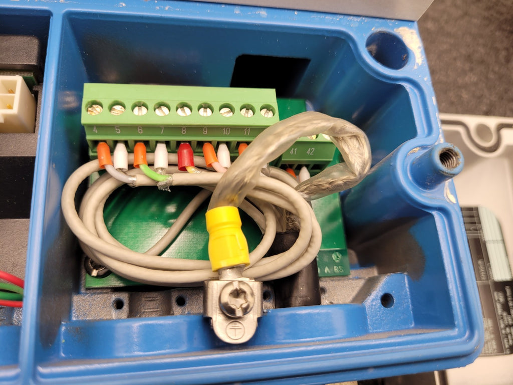 Endress+Hauser PROMASS S Mass Flowmeter 83S15-1DL7/0 Flow Controller +XMTR B [1]